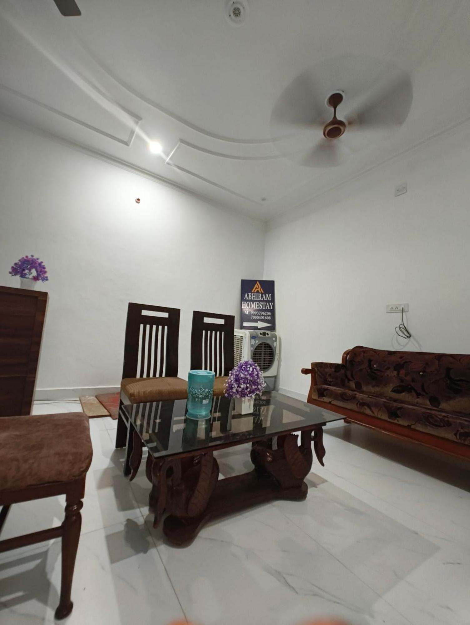 Abhiram Homestay Khajurāho Exteriér fotografie